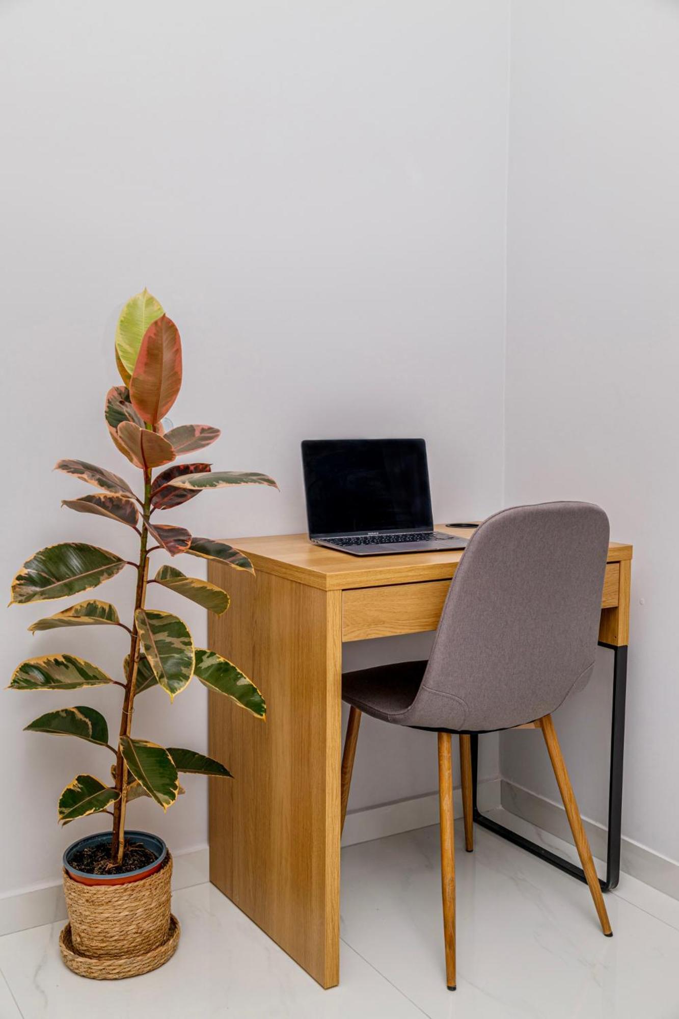 Cozy Studio In The City Center Солун Екстериор снимка